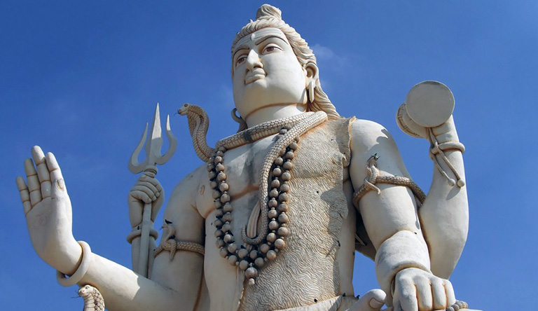 Nageshwar-Shiva-Temple-Dwarka-india.jpg