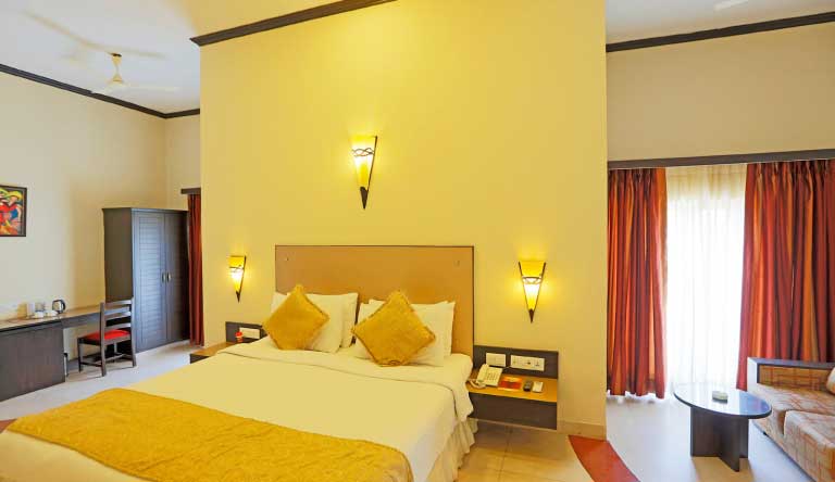 The-Sea-Horse-Resort-Goa-Luxurious-Room.jpg